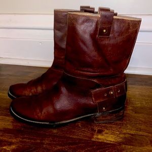 Nine West brown leather mid shin show met heel boots size 8.5